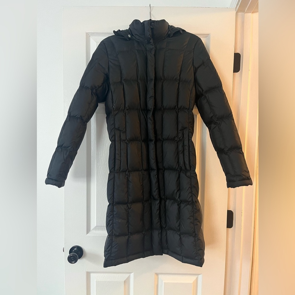 The NorthFace women’s long puffy coat